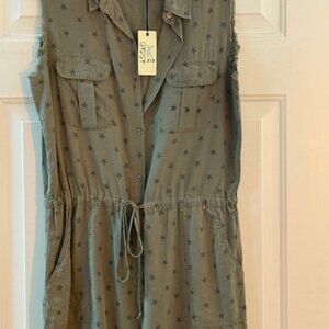 Button up romper, Jaded gypsy, army green/dark green small stars, pull waste tie